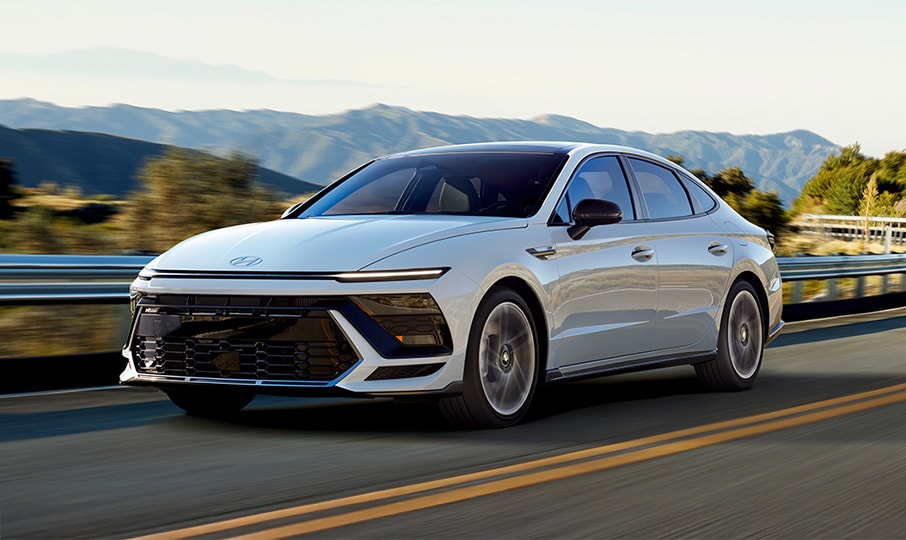 Front exterior view of Hyundai SONATA N Line