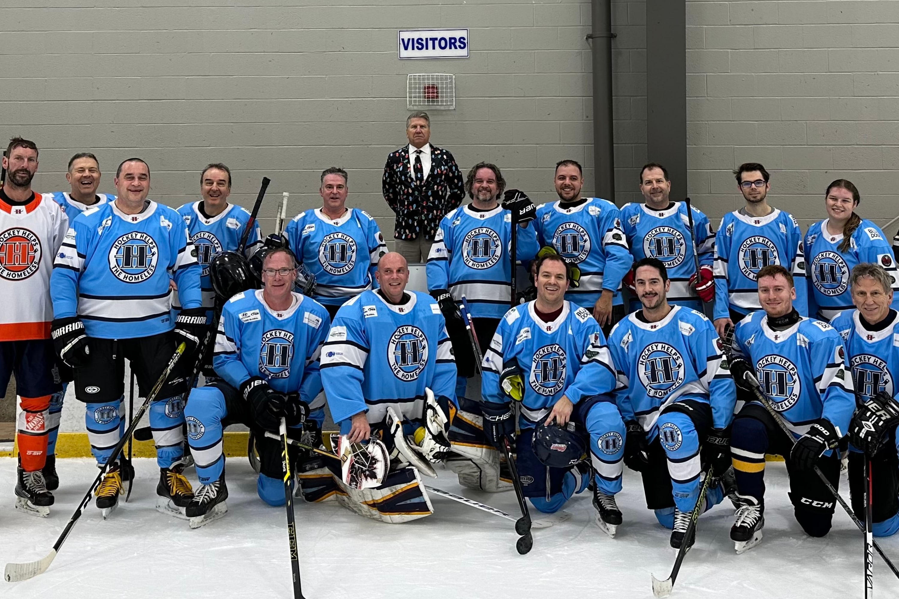 Hyundai Canada, CDK Global, Hyundai Capital Canada and PBS Systems team up to raise over $15,000 in annual Hockey Helps the Homeless tournament