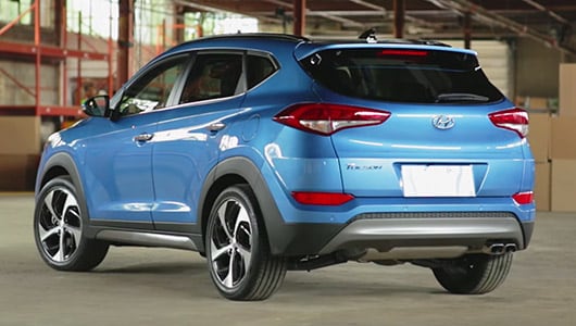 Compare The Hyundai Tucson Vs Ford Escape Canada Take A Tour Of The 2017 Tucson And Explore Features