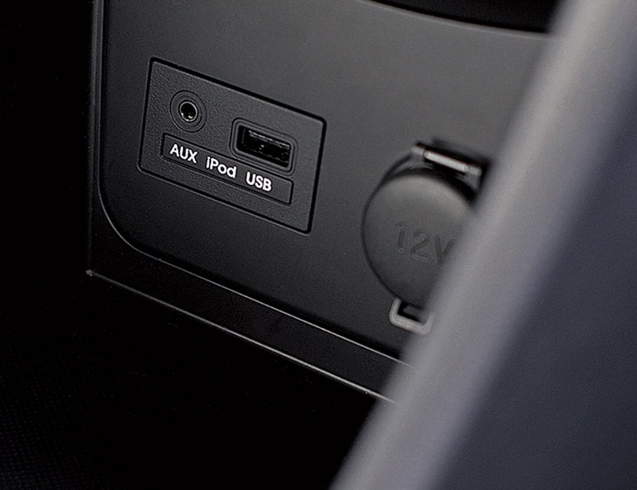 Les ports USB et auxiliaire de Hyundai Accent voiture compacte à hayon 2017