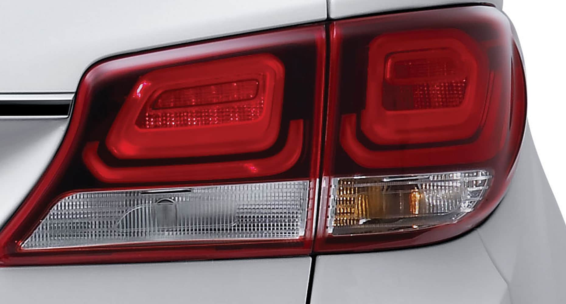 Exterior photo of Hyundai Santa Fe XL 2018 sleek looking ...