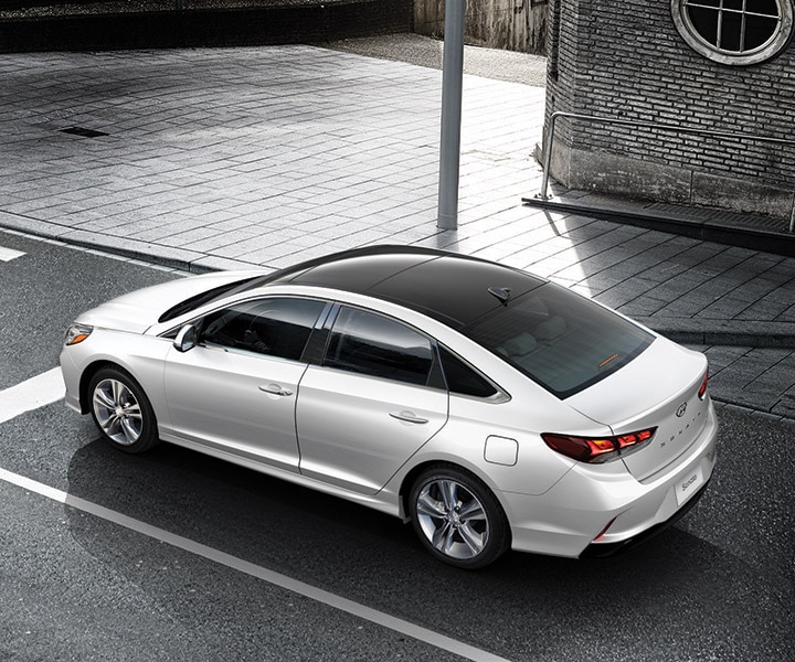 Birdseye view of the 2018 Sonata in polar white on a street.