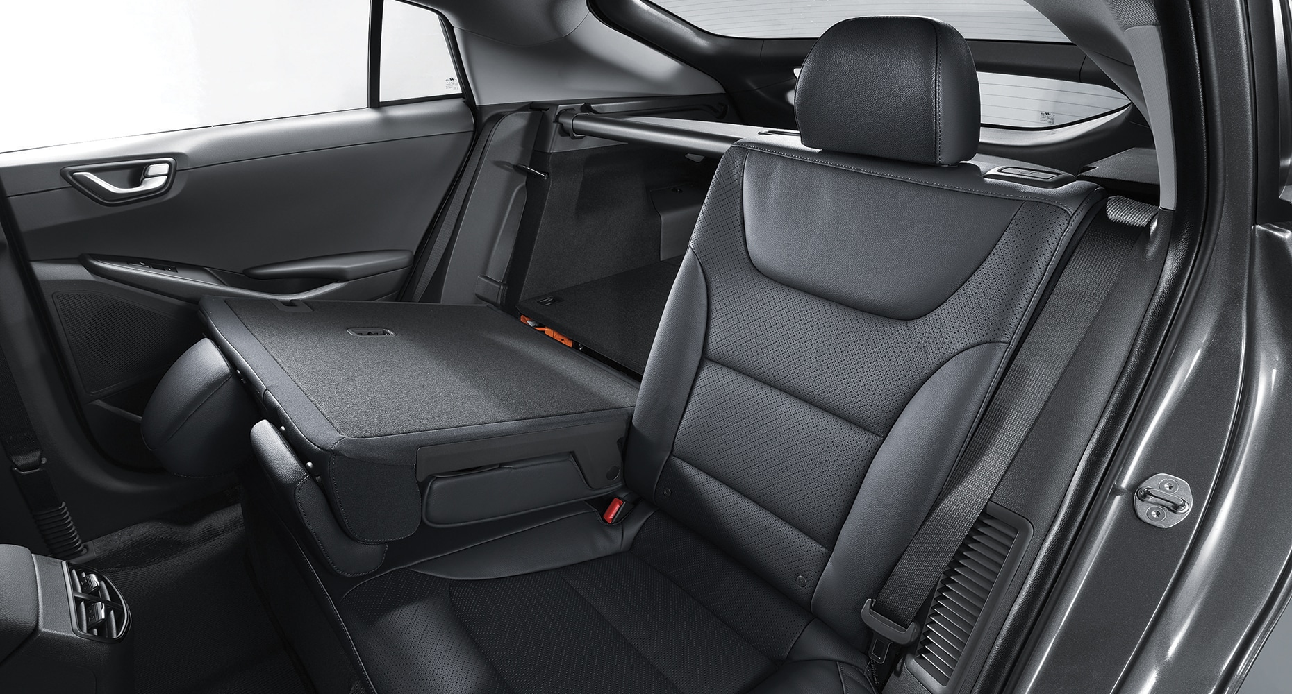 60/40 split fold down rear seats of the 2020 IONIQ Hybrid