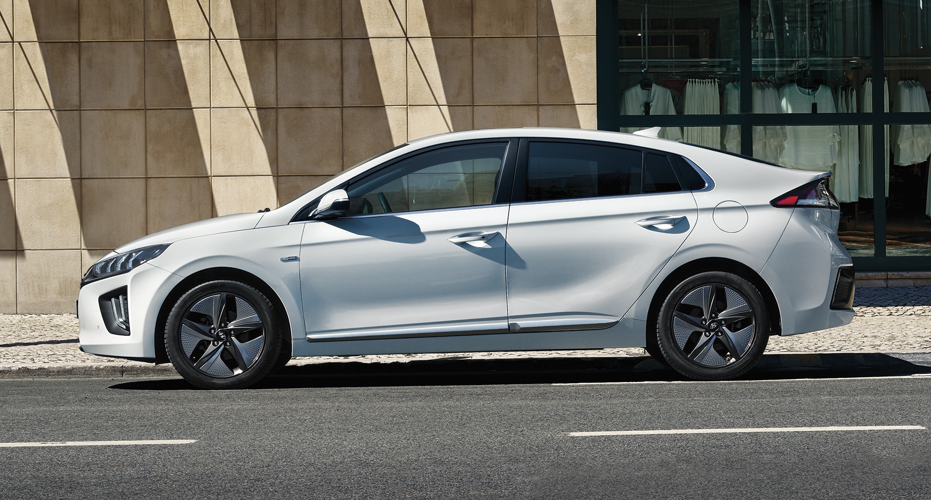 Image of a parked 2020 IONIQ Hybrid in white