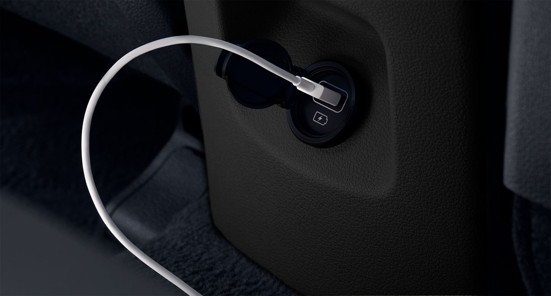 USB charging jack equipped on the 2020 Tucson.
