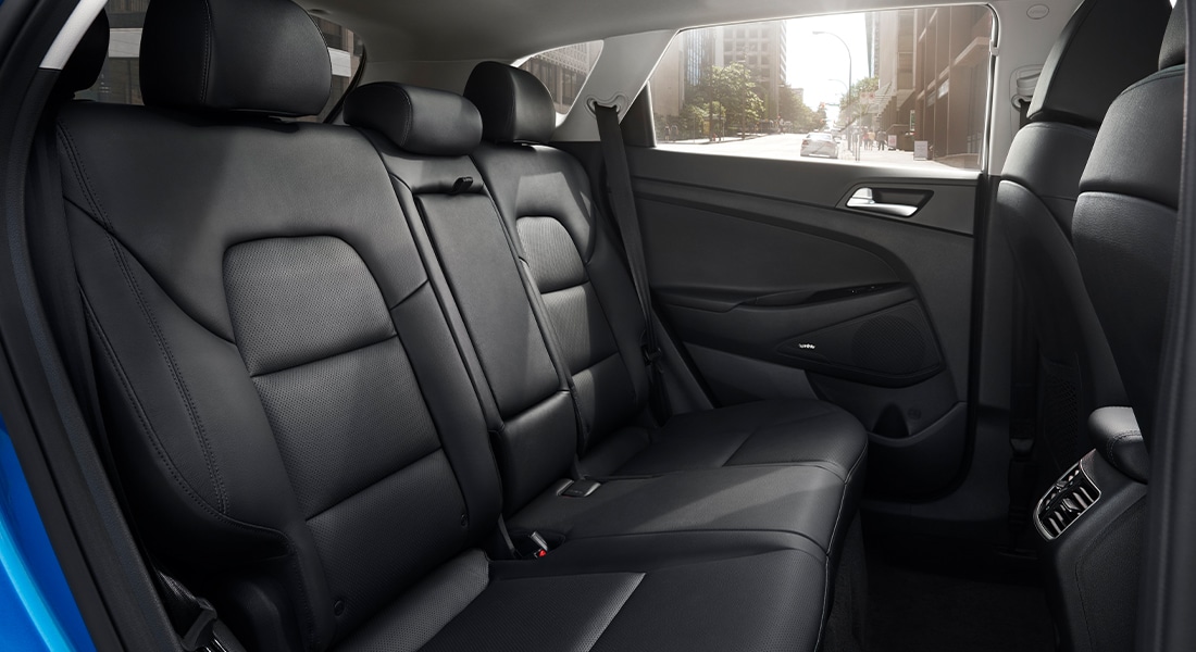 Interior back seats in Black leather on the 2020 Tucson.