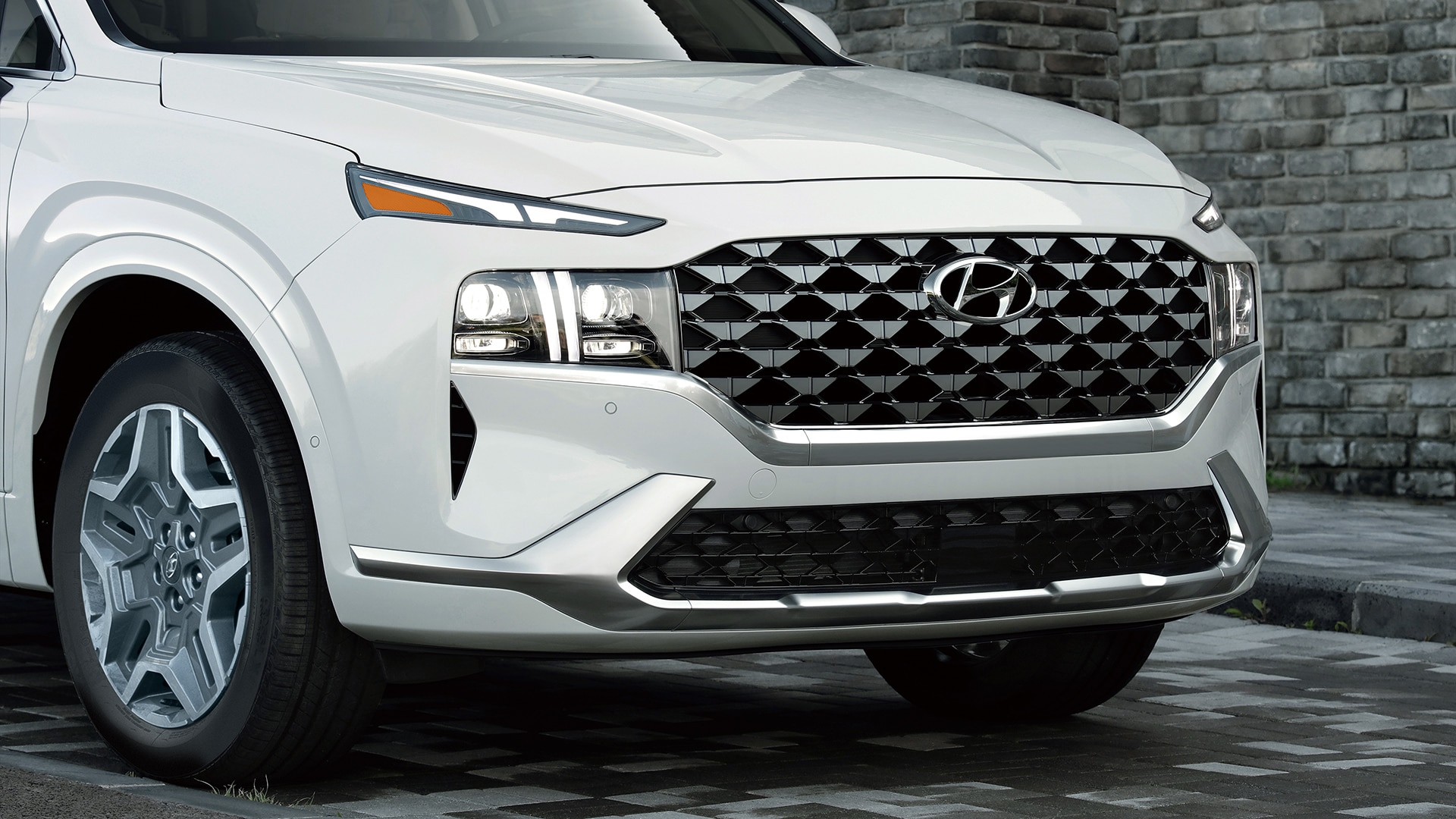 2021 Santa Fe | Thinks of everyone’s safety. | Hyundai Canada
