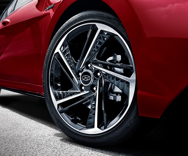 2022 Elantra N Line | ELANTRA with an edge. | Hyundai Canada