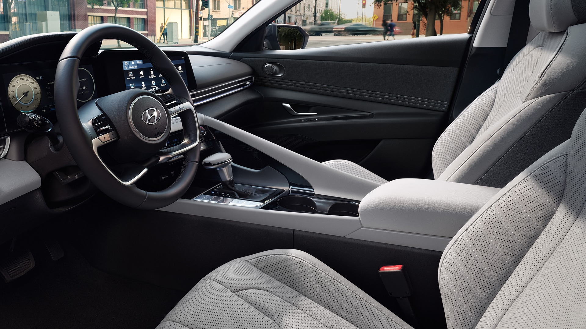 2022 Elantra  Stay connected and protected.  Hyundai Canada