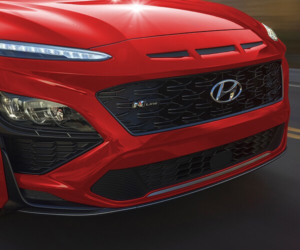 Front grille of the 2022 Kona