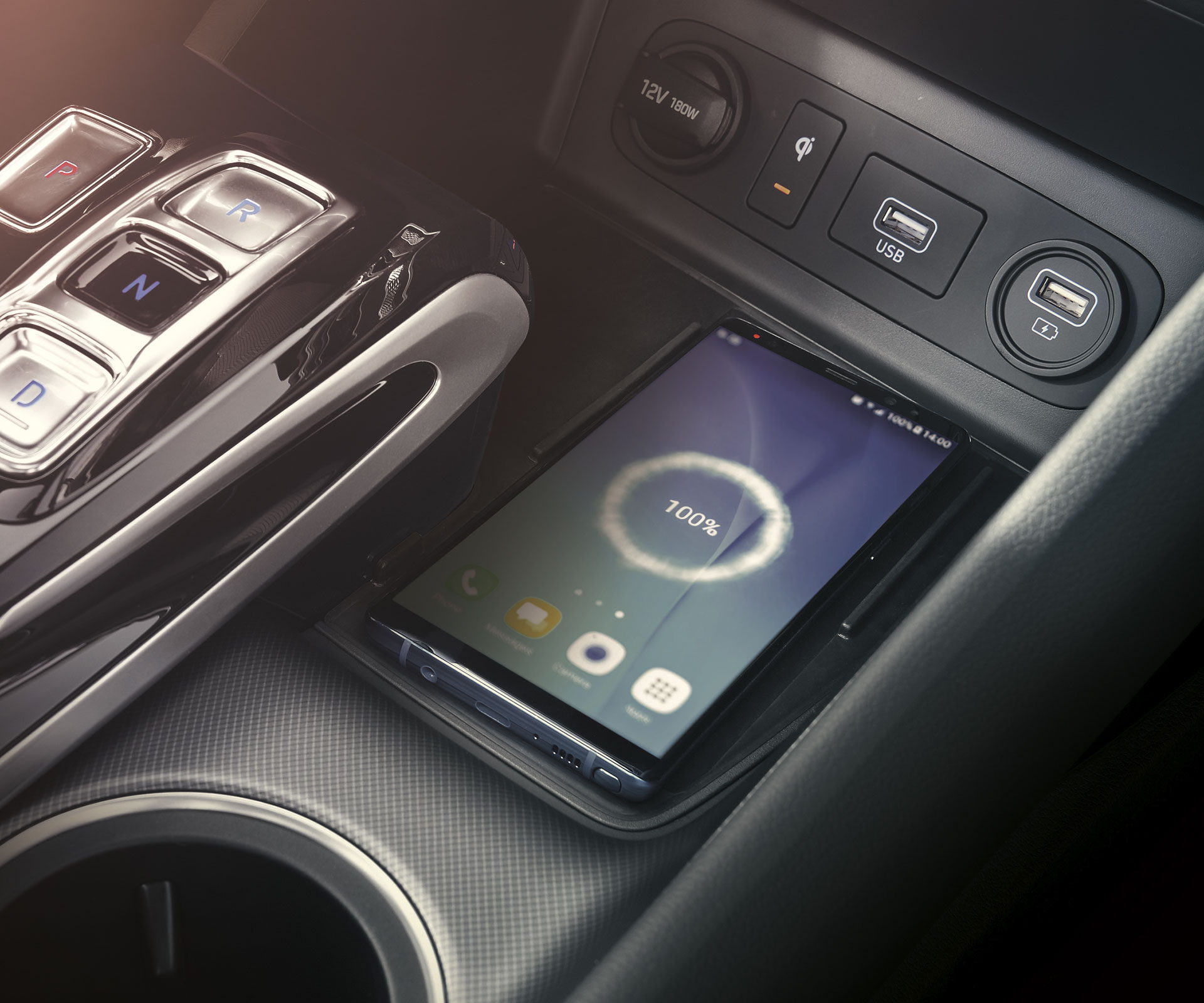 Interior image of the 2022 SONATA wireless charging pad