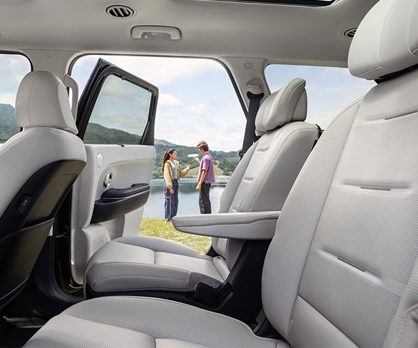 Sièges capitaines relaxants de deuxième rangée disponibles d'un Palisade 2026