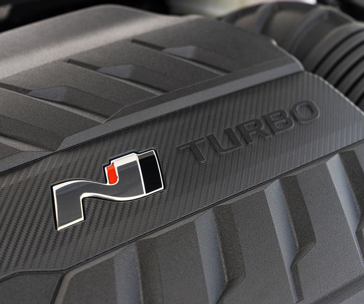 2.0L flat power Turbo engine