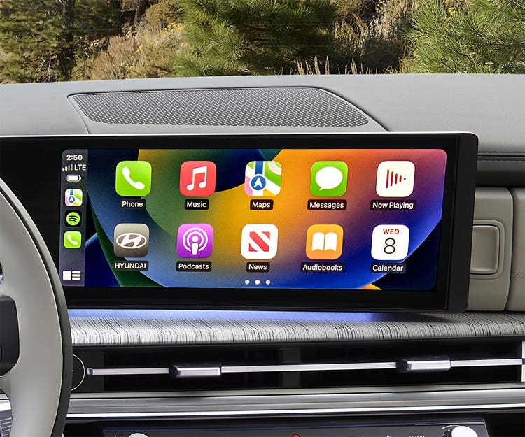 Standard Wireless Android Auto™ &amp;amp; Apple CarPlay®.