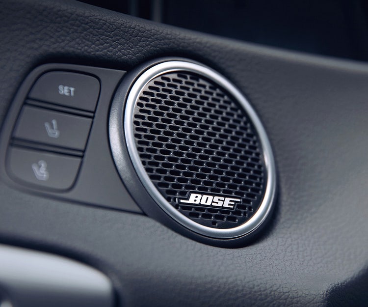 Chaîne audio de luxe BoseMD avec 12 haut-parleurs