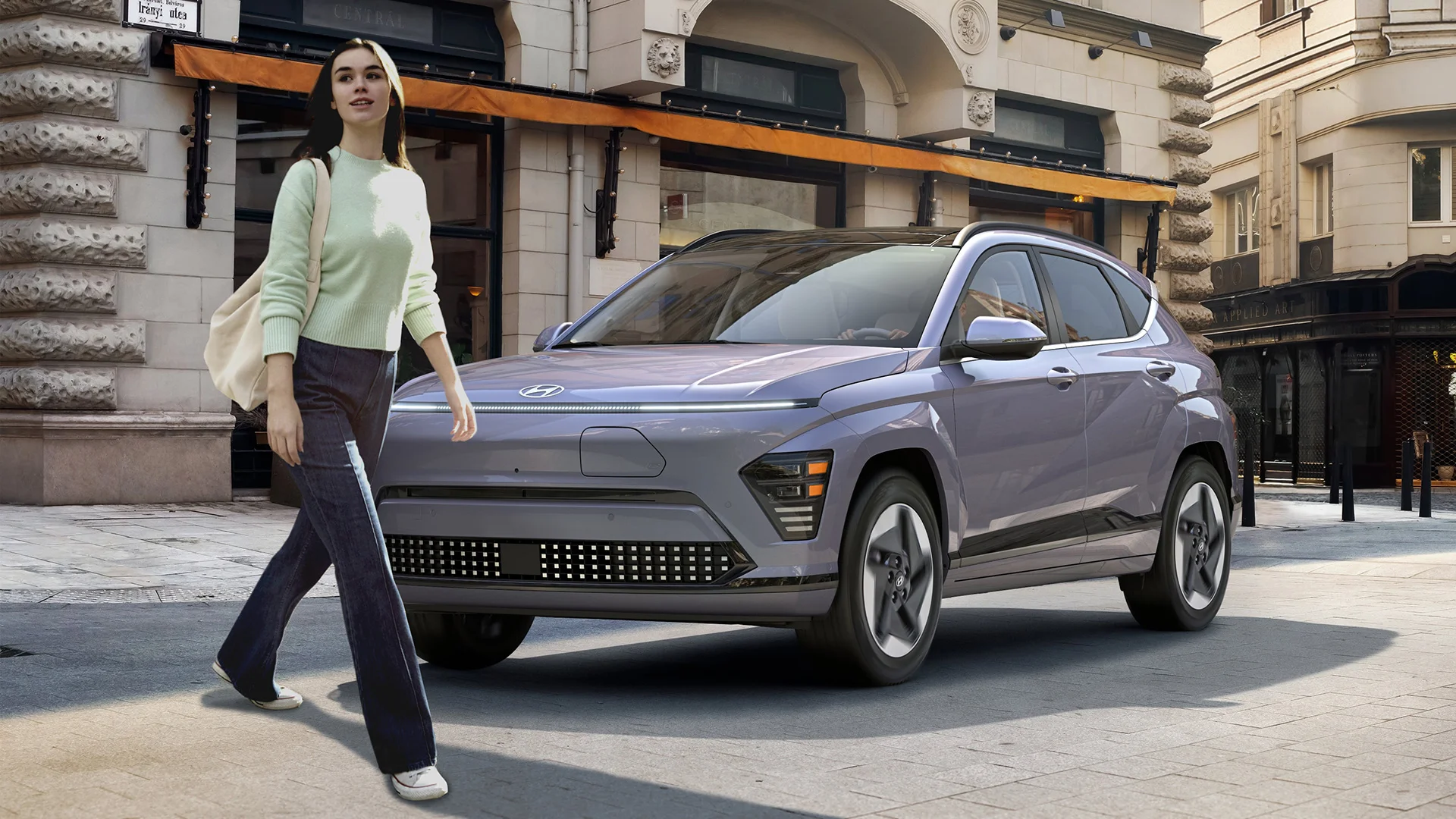 This standard safety innovation detects rapid closing distances to the vehicle ahead and pedestrians or cyclists in your path. If a potential forward collision is detected, audible and visual warning notifications will alert the driver. If the driver does not react to avoid impact, the system can apply emergency braking under certain conditions. 
