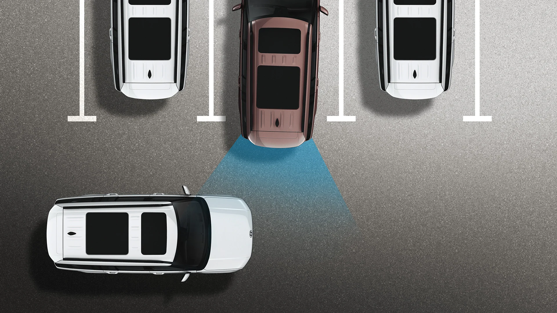 When reversing out of areas with low visibility, this available system not only warns the driver if vehicles are approaching from the side – it can also apply the brakes automatically under certain conditions if no action is taken.