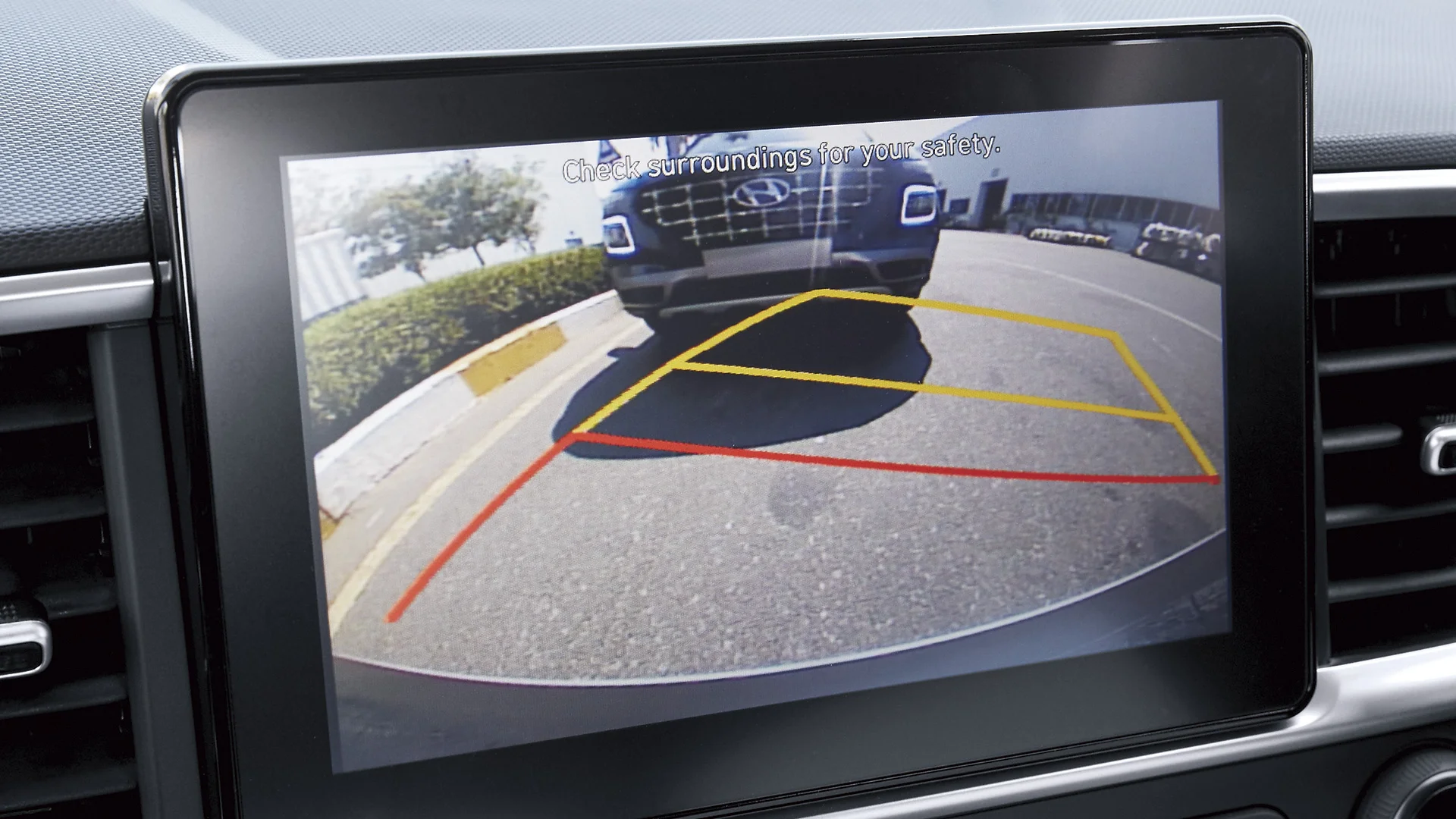 This available technology is extremely helpful when reversing out of tight parking spaces, and will alert you of an approaching vehicle from either side, even before you might see it in the standard rearview camera.